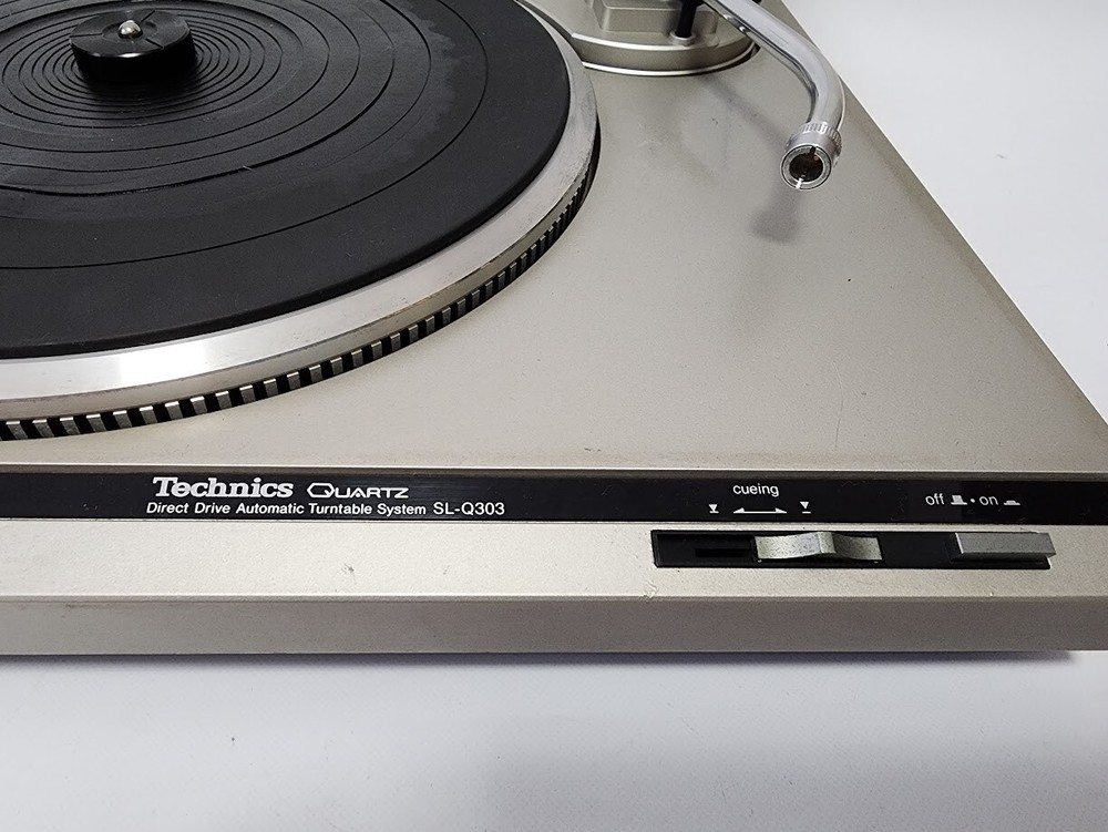 Technics SL-Q303 Direct Drive Automatic Turntable Record Player