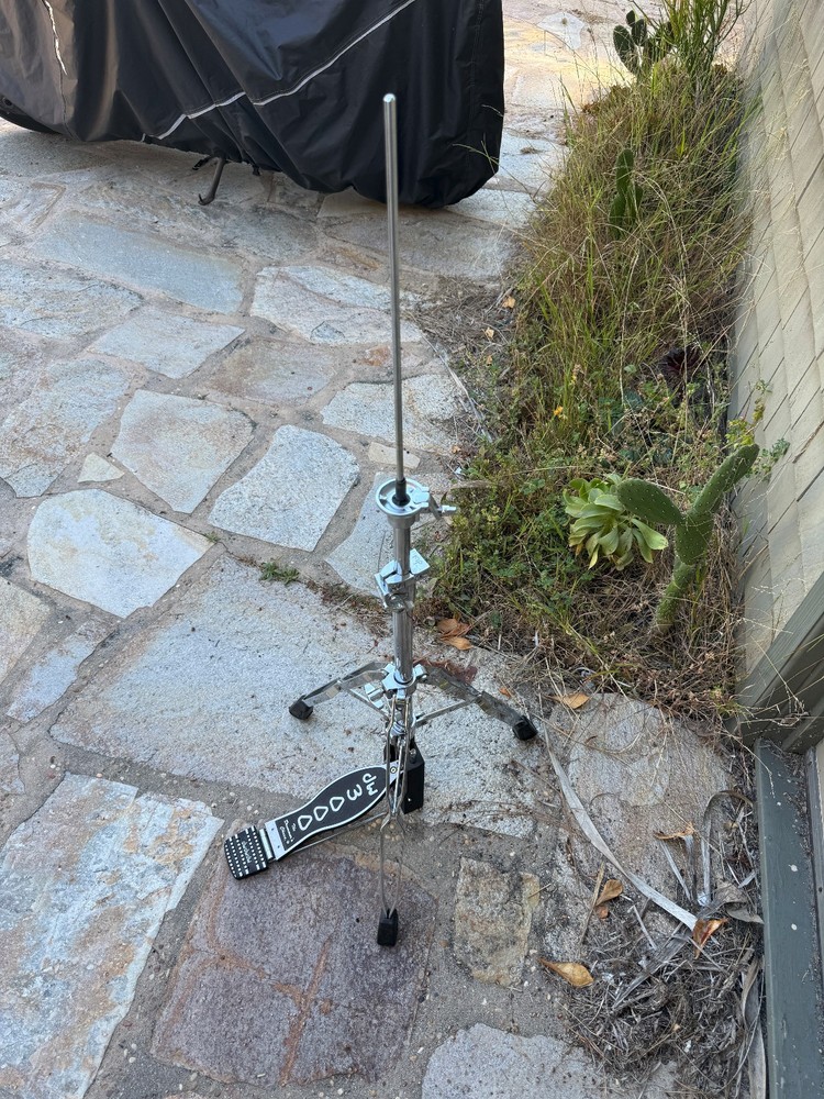DW 3000 3 legged hihat stand - Missing clutch