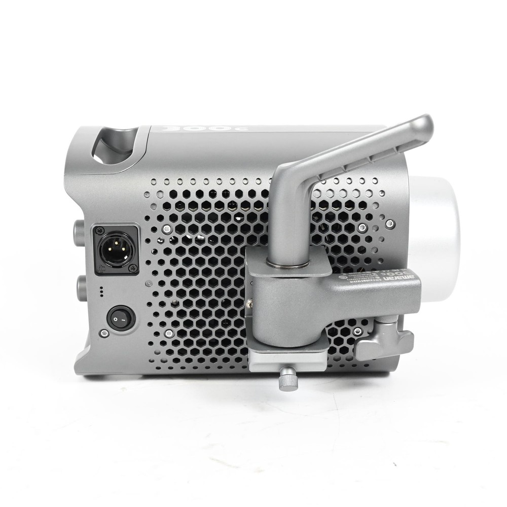 Amaran 300c RGB LED Monolight #91d