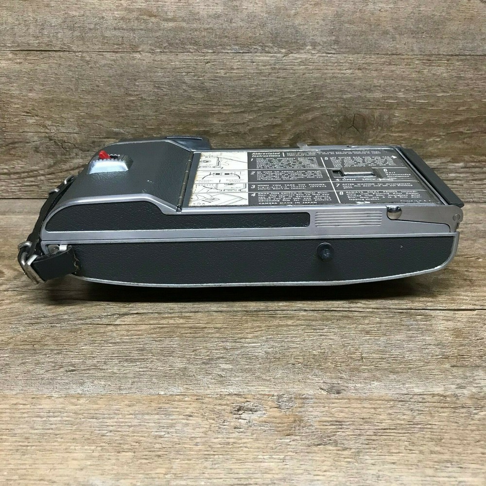 Polaroid Model 160 Land Camera Vintage Condition Is Pre-Owned
