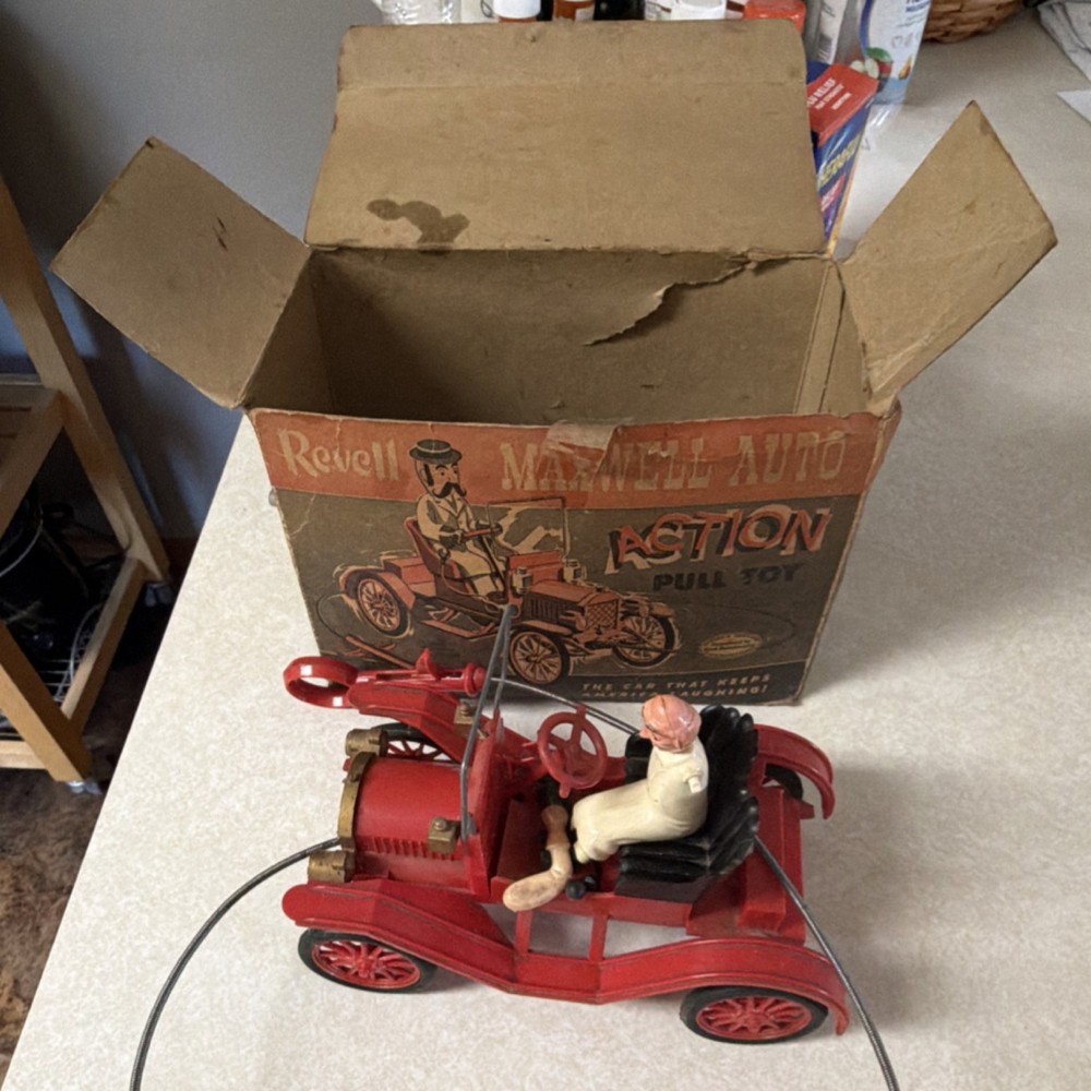 Revell Maxwell Auto Action Pull Toy Vintage with Original Box