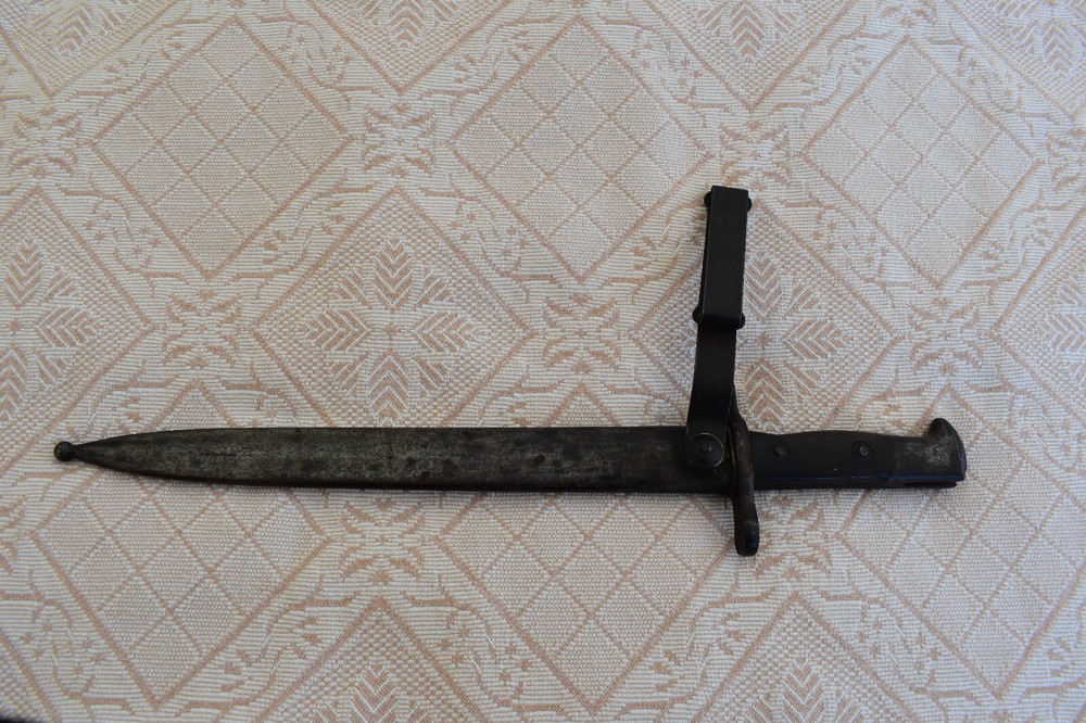 Bayonet US 1899 B24 with Scabbord