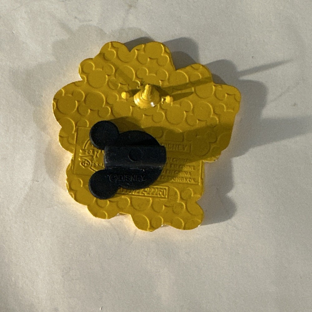 Donald Duck Pin