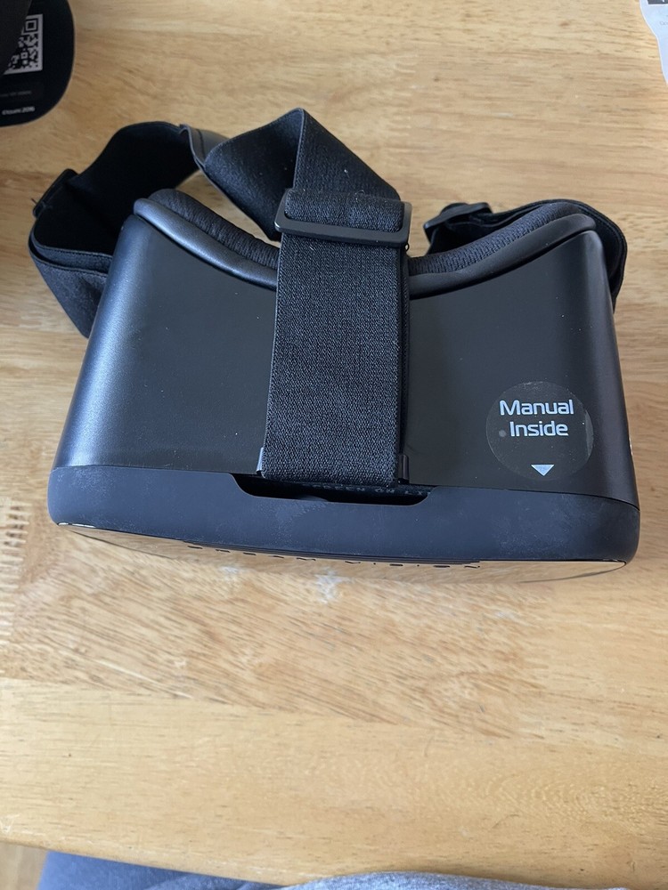 DREAM VISION VIRTUAL REALITY SMARTPHONE HEADSET NEW OPENED BOX