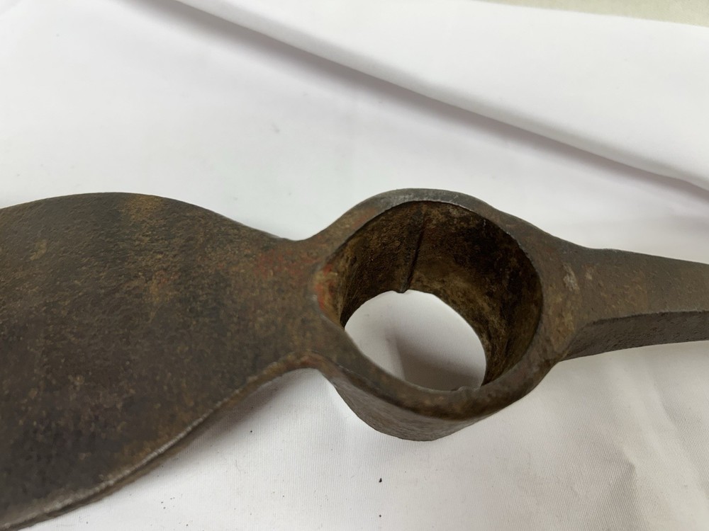 Military AP Pick A E/ Mattock Heavy Duty