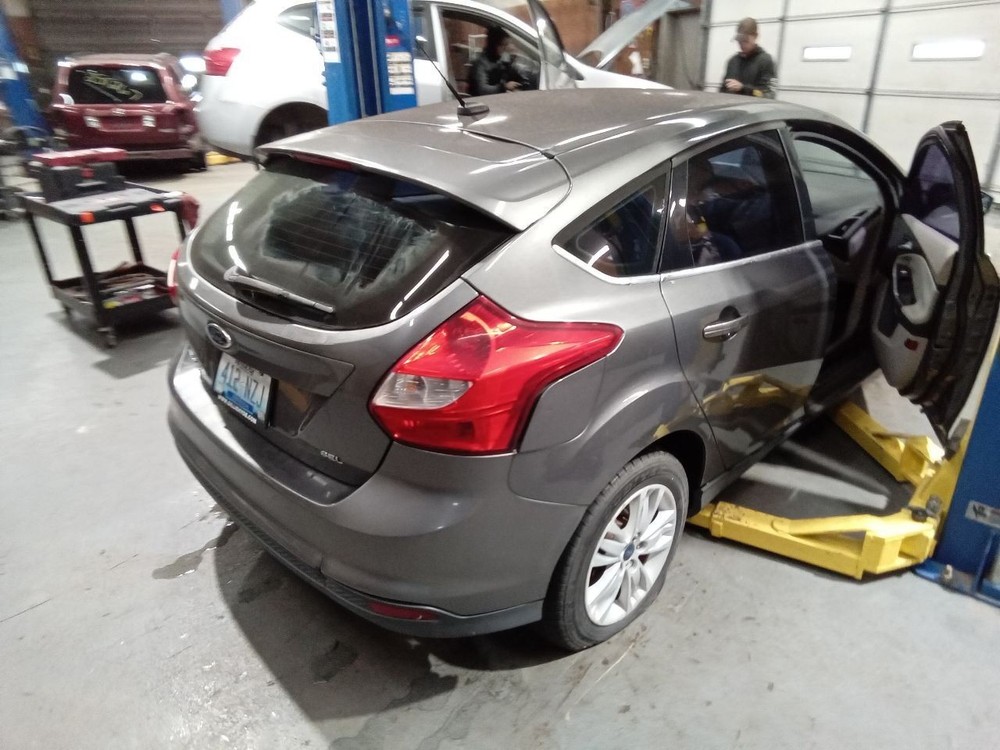 Info-GPS-TV Screen Front Display 4.2" Screen With Sync Fits 12 FOCUS 1328307