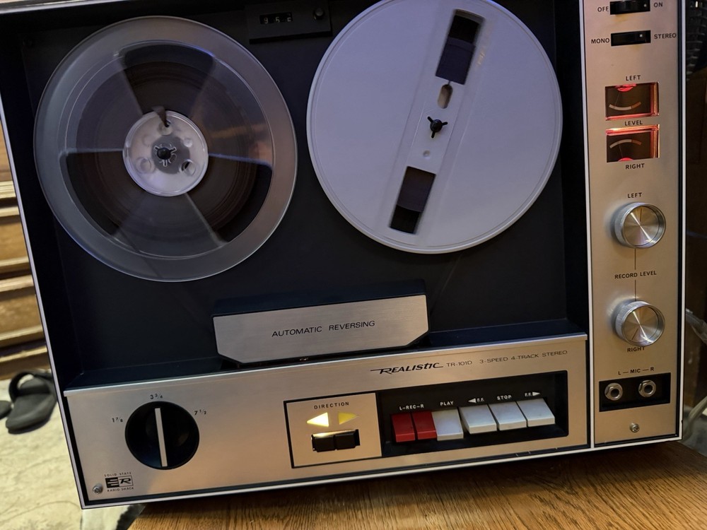 Realistic TR-101D 3 Speed 4 Track Stereo Please Read Description
