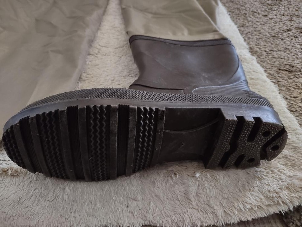 Herter's size 12 hip boots, rubber sole. excelent condition