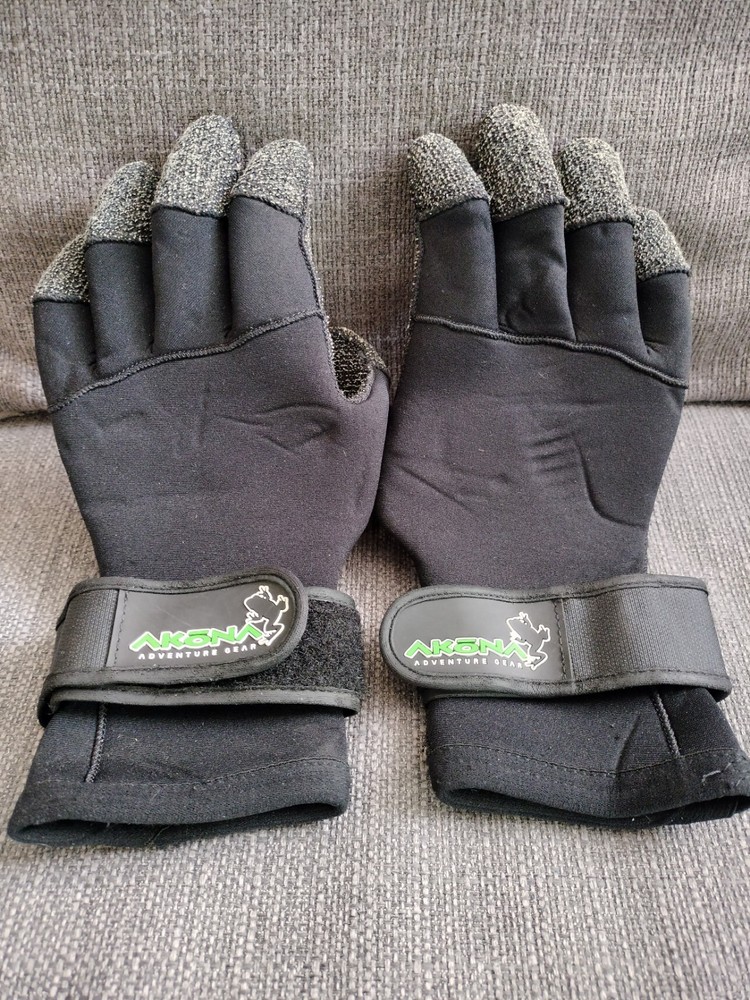 Akona Neoprene Dive Gloves Size M