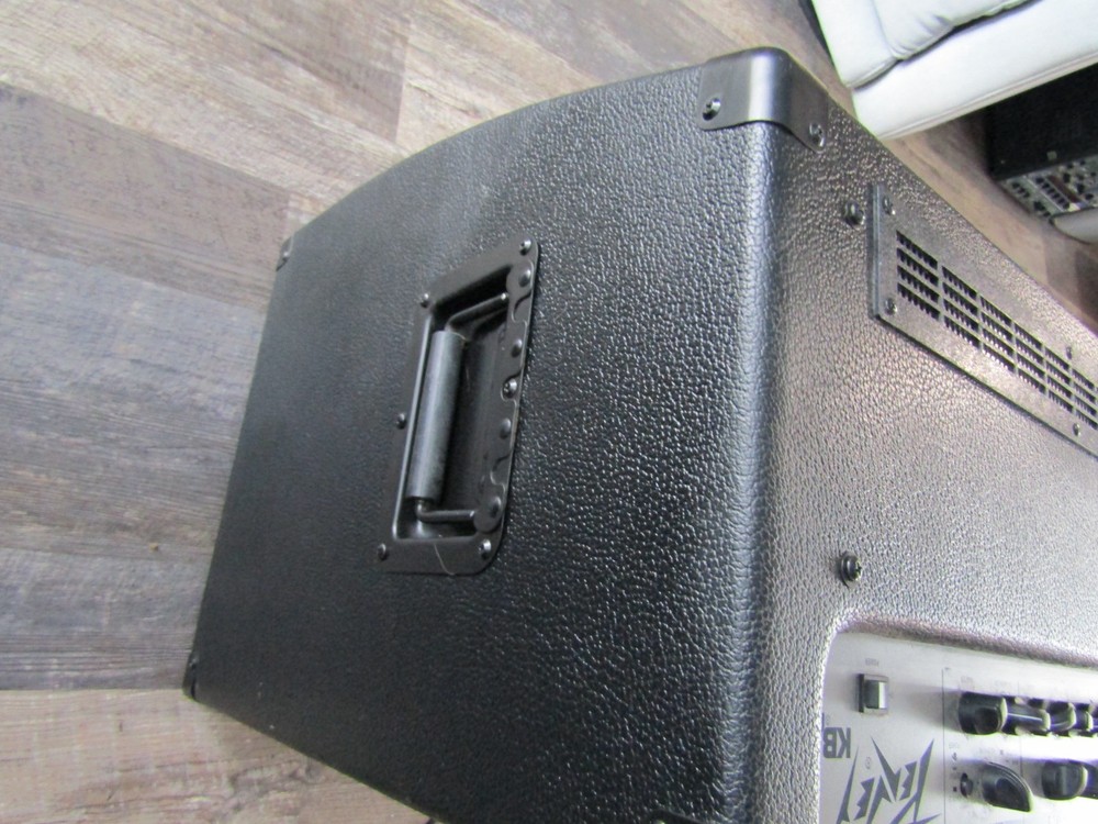 PEAVEY KB4 AMPLIFIER