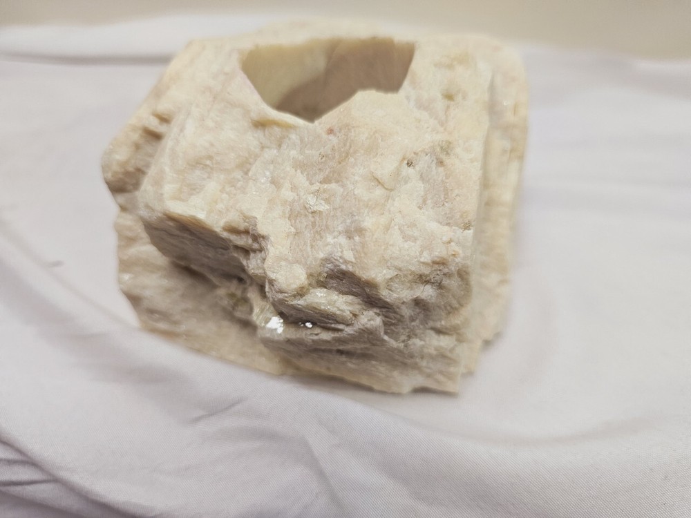 Fuschite Natural Rock Tea Light Candle Holder