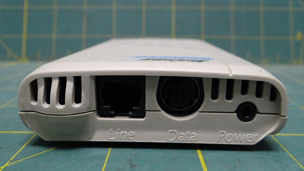 NetComm Roadster 336 NZ External Fax Modem AM3460NZ