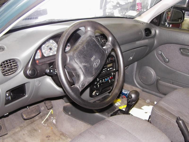 97 HYUNDAI ACCENT ENGINE ECM ELECTRONIC CONTROL MODULE