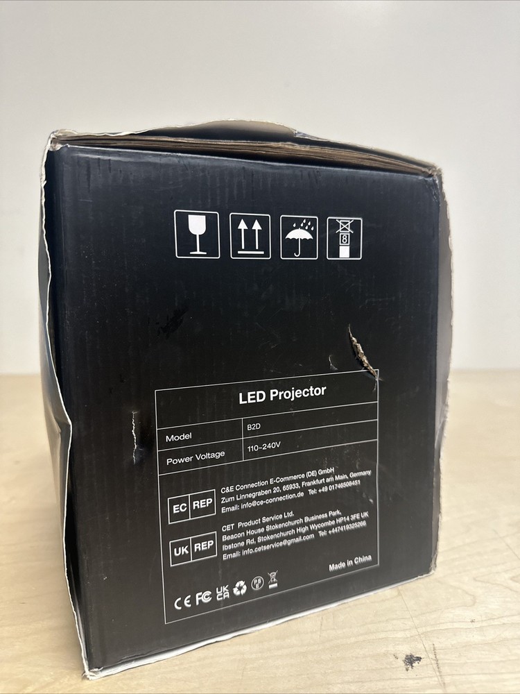 GROVIEW Projector (Damaged Box)