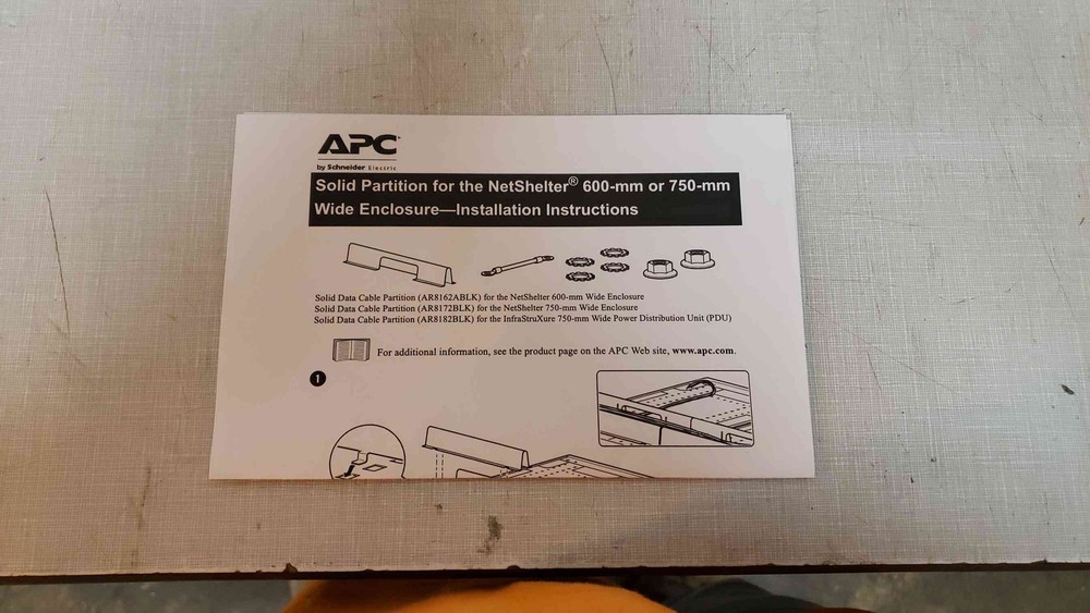 APC Solid Partition For NetShelter AR8173BLK(100867)