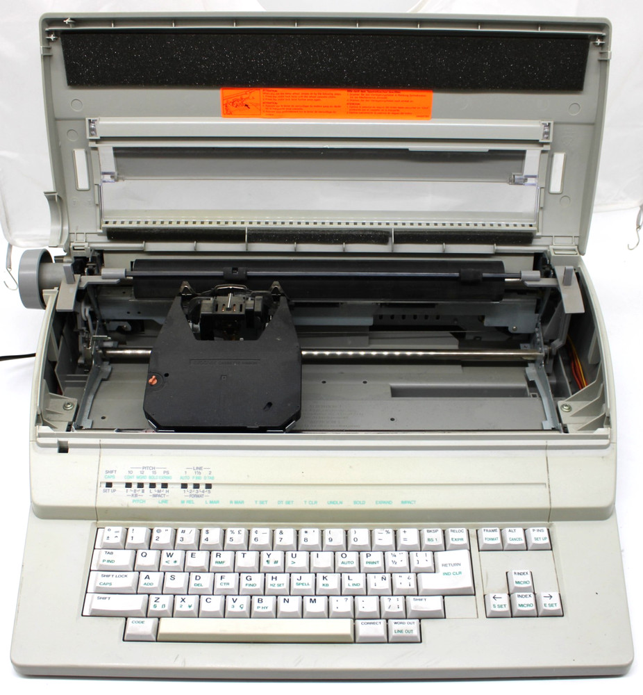 Brother EM-530 Model BEM-530 Electronic Typewriter Word Processor - Tested