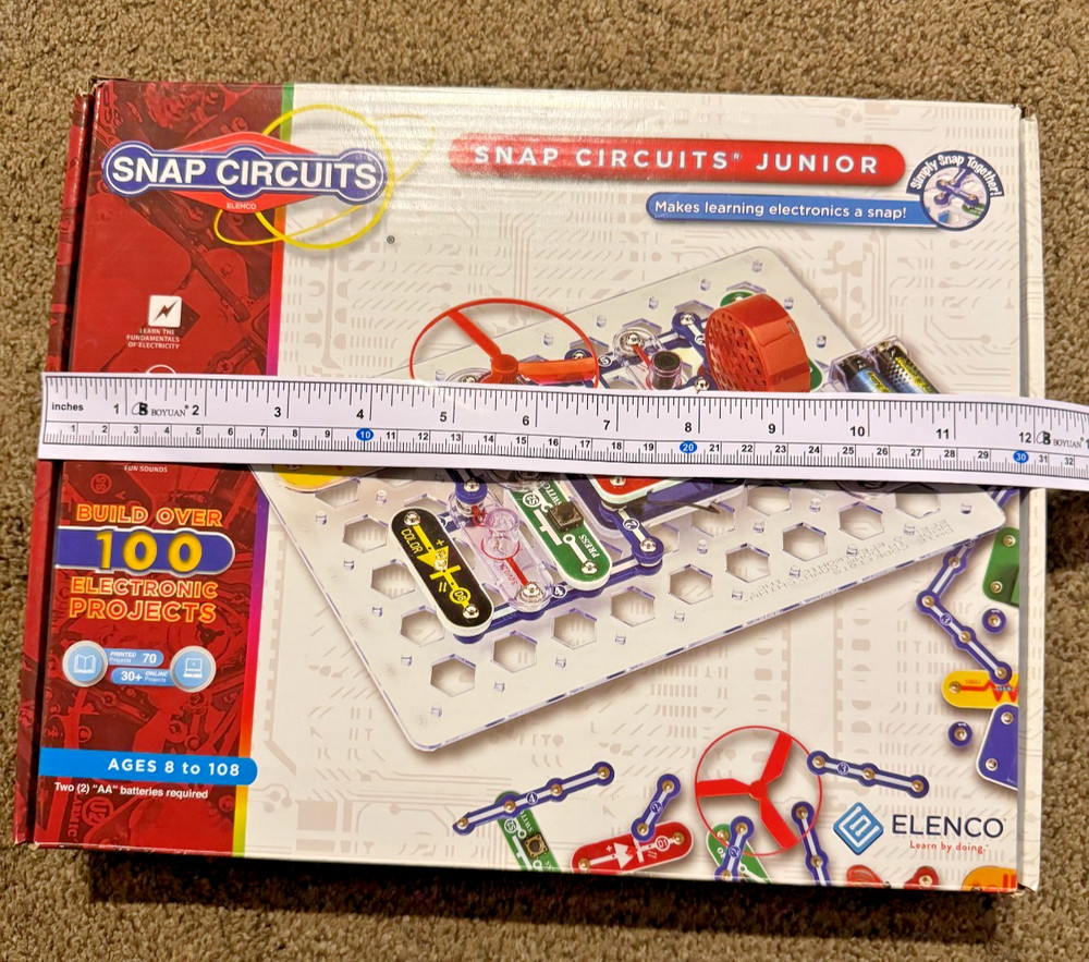 Snap Circuits Junior SC-100 Electronics Kit STEM Elenco Build 100 Projects Compl
