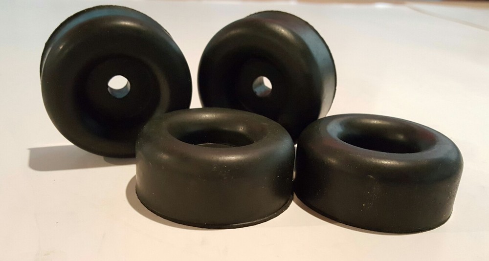 4 EXTRA LARGE 2.5" ROUND 1" TALL RUBBER FEET BUMPERS INDUSTRIAL, AMPS, CASES