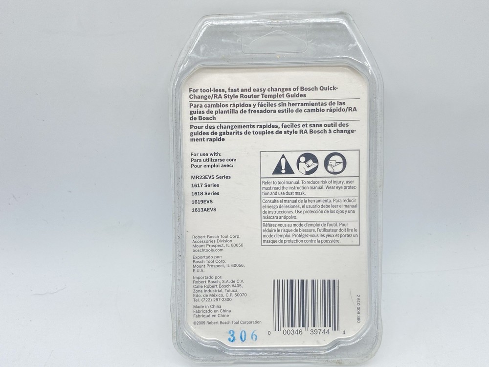 Bosch RA1126 Quick Change Template Guide Adapter NIB