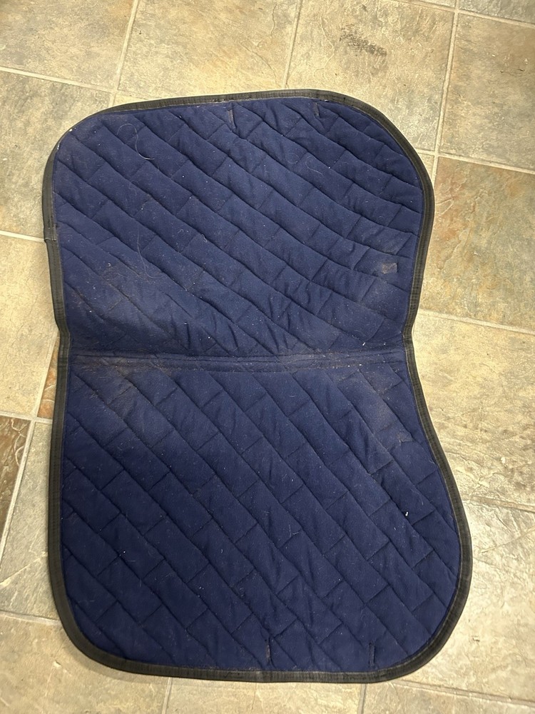 Square Saddlepad Black Suede Good/Black Piping