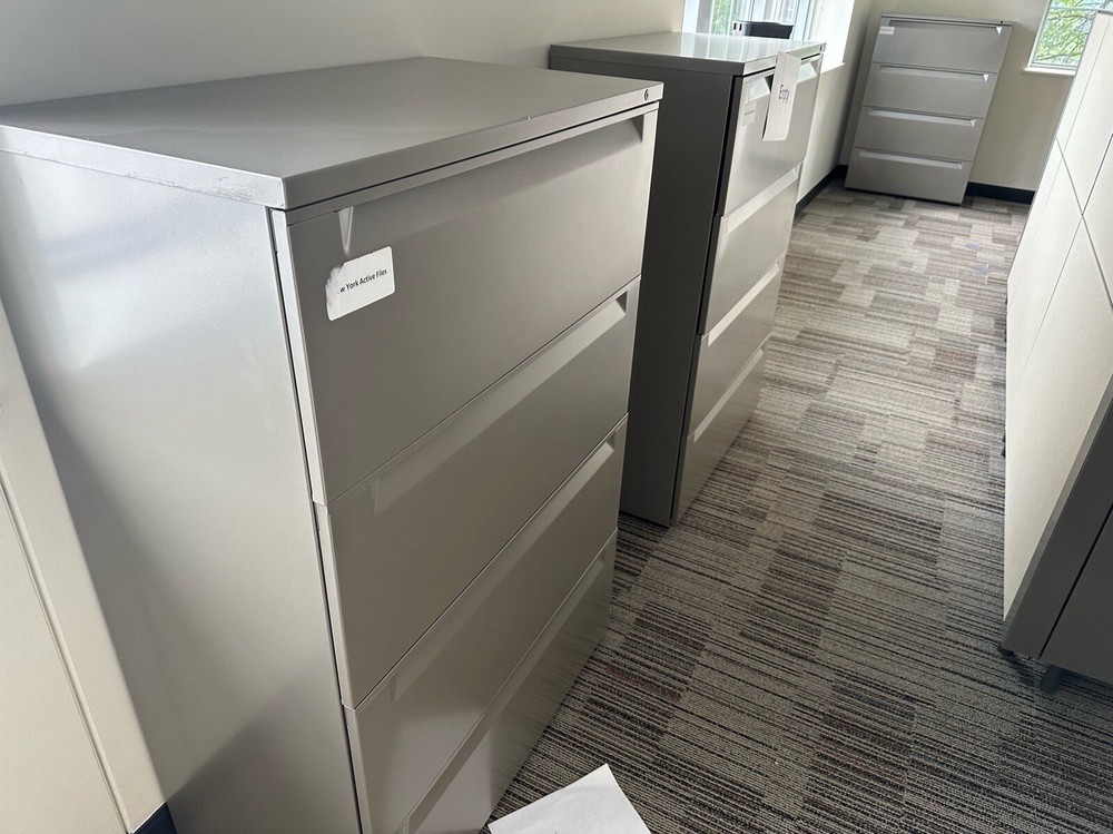 Herman Miller Cubicle Desk Set