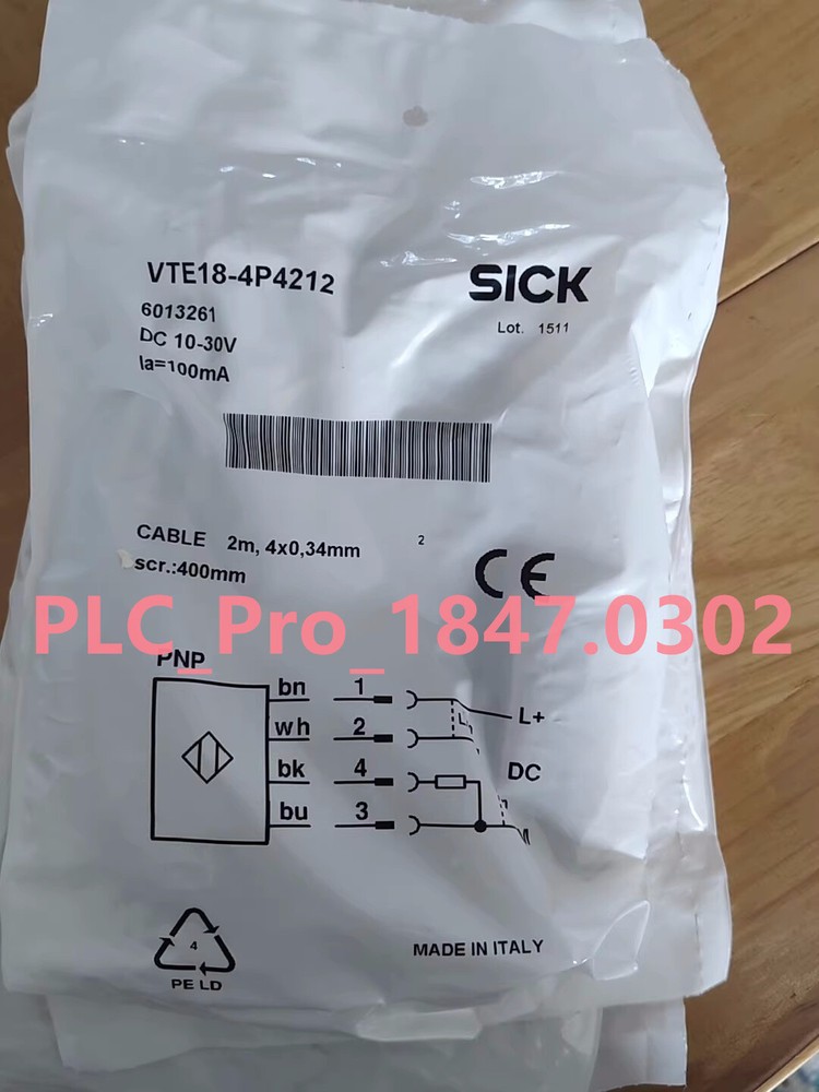 1PCS  Proximity Switch Sensor   VTE18-4P4212