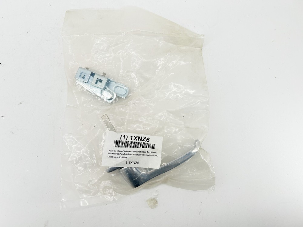 New Zero Select 1XNZ6 Cam Latch Nonlocking Chrome L Handle