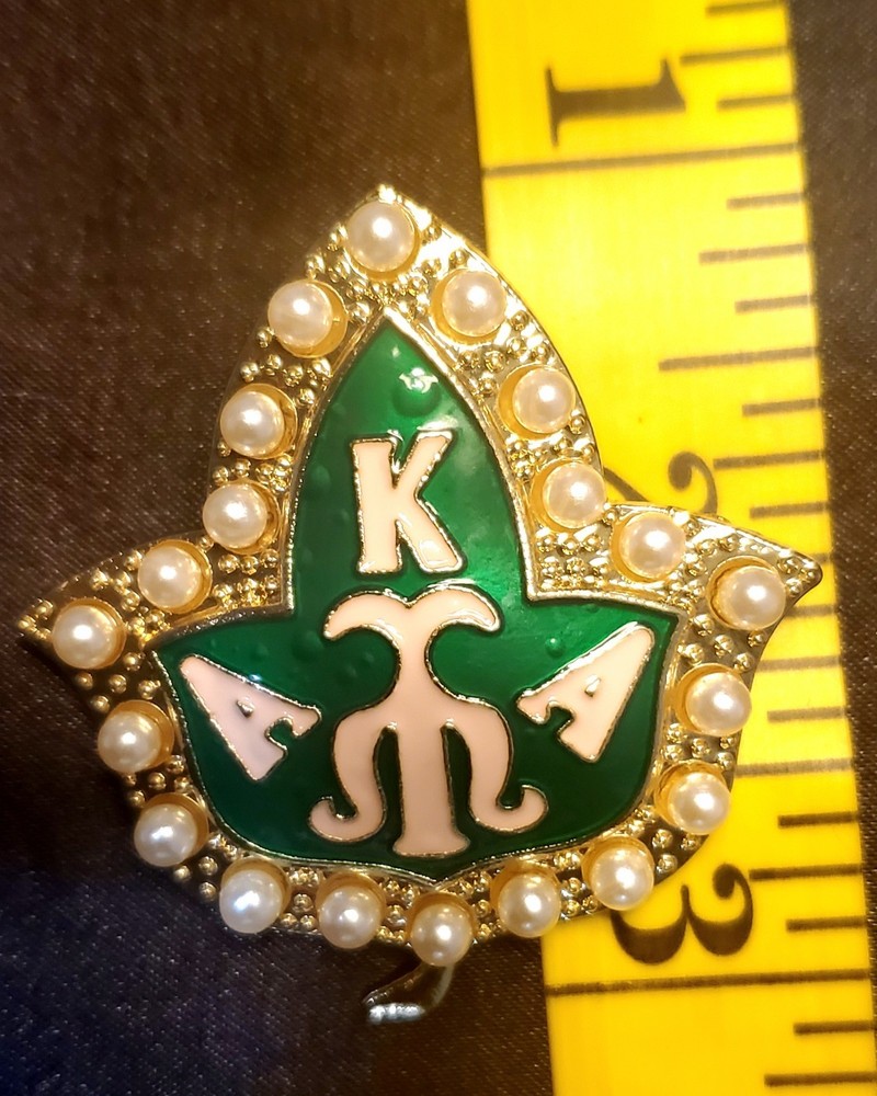 (AKA) Alpha Kappa Alpha Sorority Brooch
