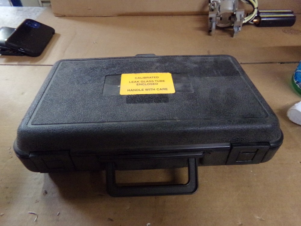 Varian Calibrated Helium Leak Detector