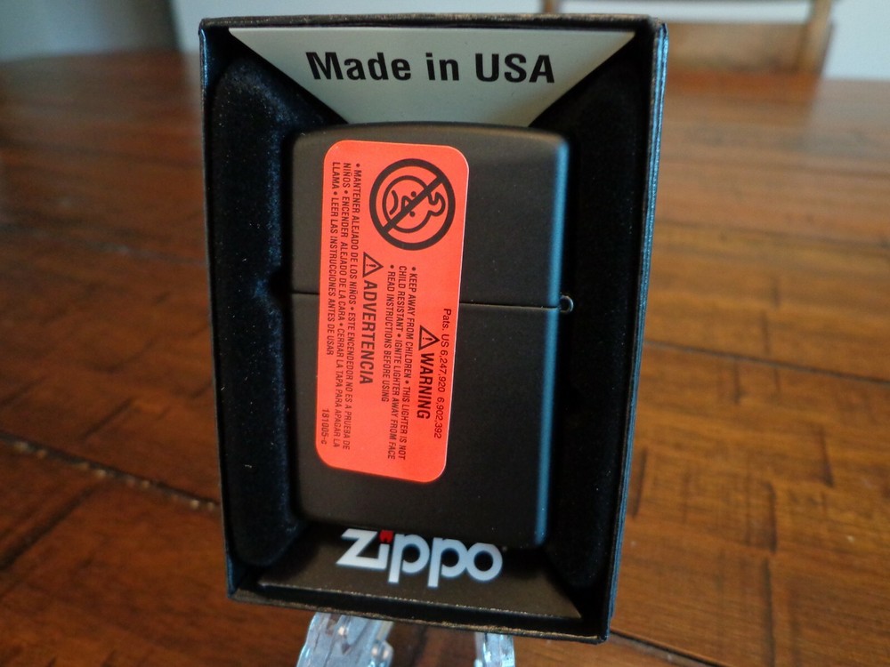 ZIPPO BAT ZIPPO LIGHTER MINT IN BOX