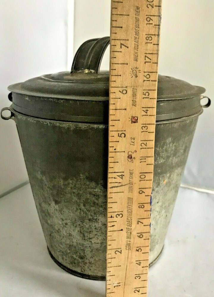 Unbranded Medium Vintage Tin Jello Pudding Cake Mold