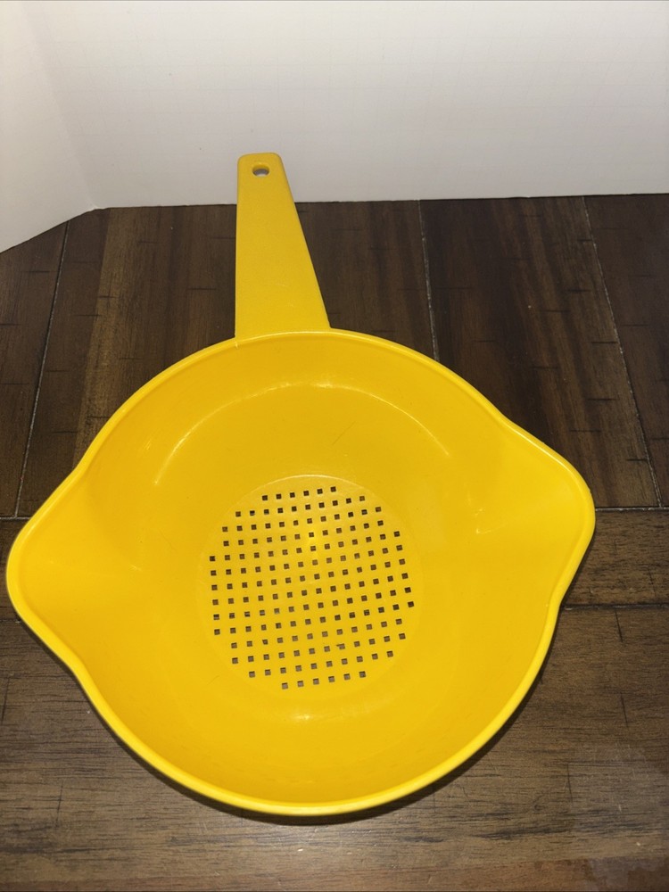 Vintage Tupperware Small Bright Yellow Colander Strainer 1 quart Small