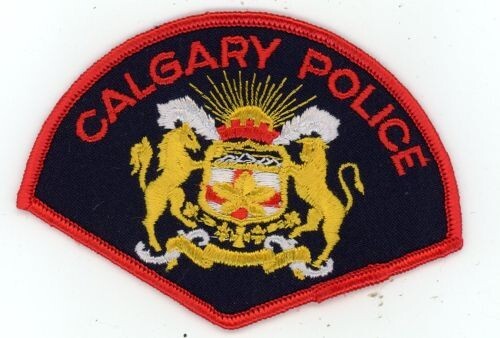 CANADA ALBERTA CALGARY POLICE NICE SHOULDER PATCH SHERIFF OLD BACKING