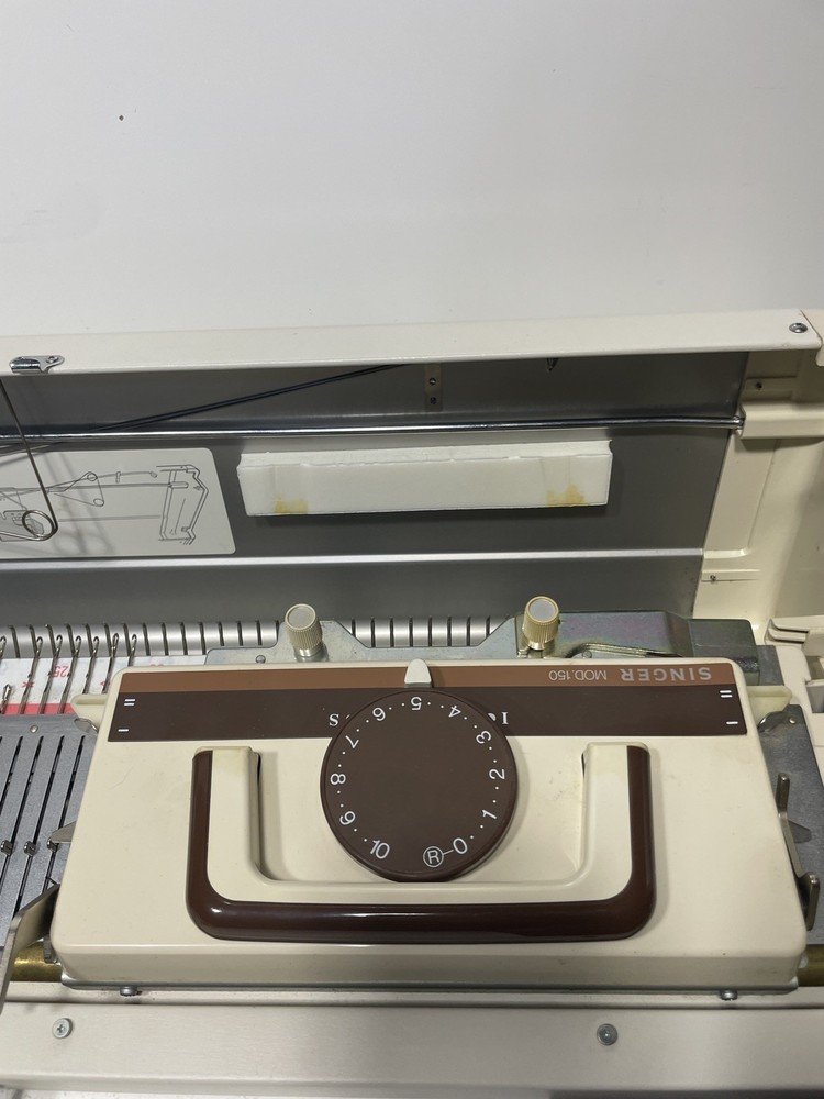 Singer Chunky Knitter Knitting Machine Model 150