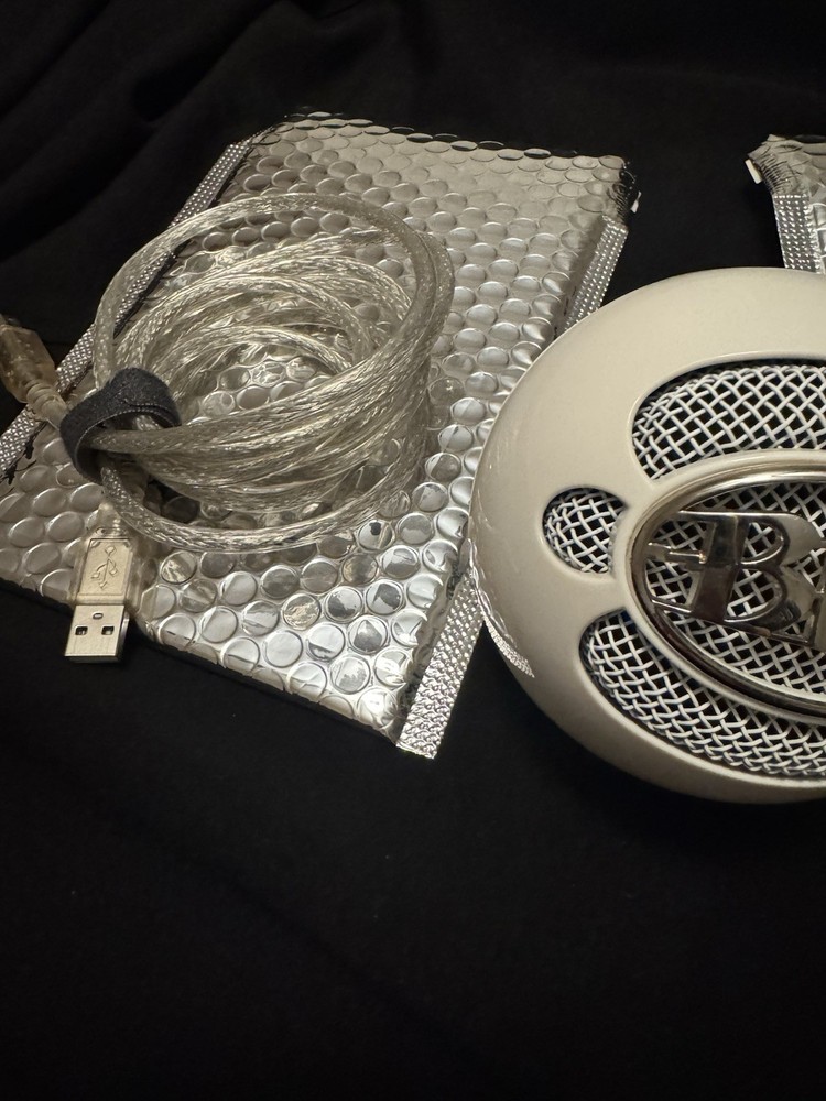 Blue Snowball USB Condenser Microphone White USB Model with Cable