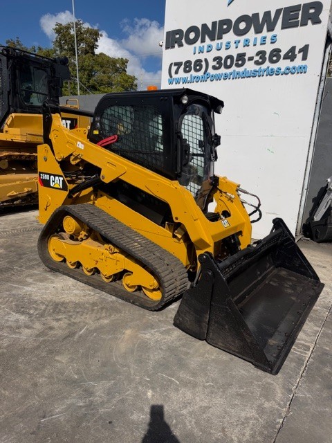 2017 Caterpillar 259D Compact Track Loader – Enclosed Cab, A/C & Heat