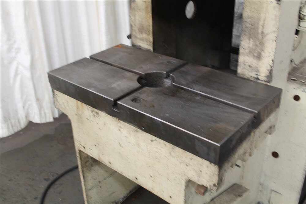 55 TON AIDA MODEL #PC-5(2) SINGLE CRANK GAP FRAME PRESS: YODER #59295