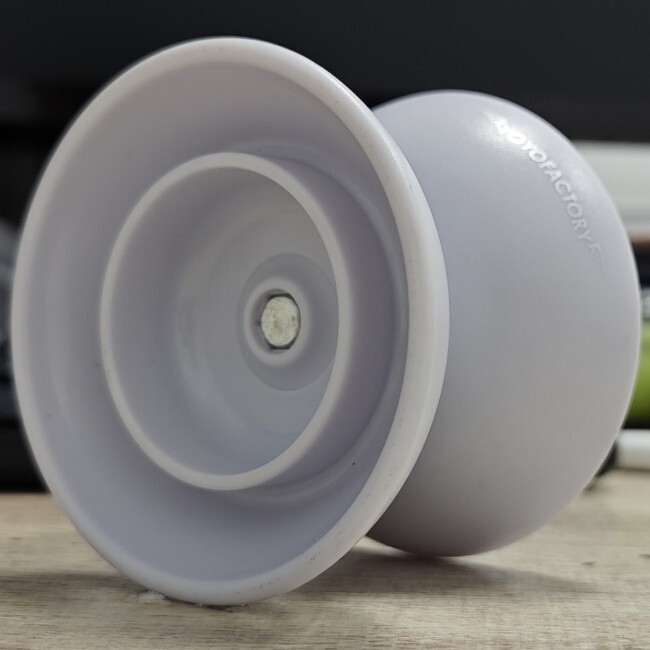 YOYOFACTORY FLIGHT OFFSTRING YO-YO White
