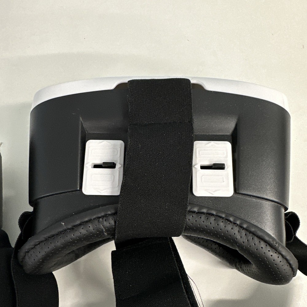 2-PACK ONN White Virtual Reality VR Smartphone Headset for Apple or Android