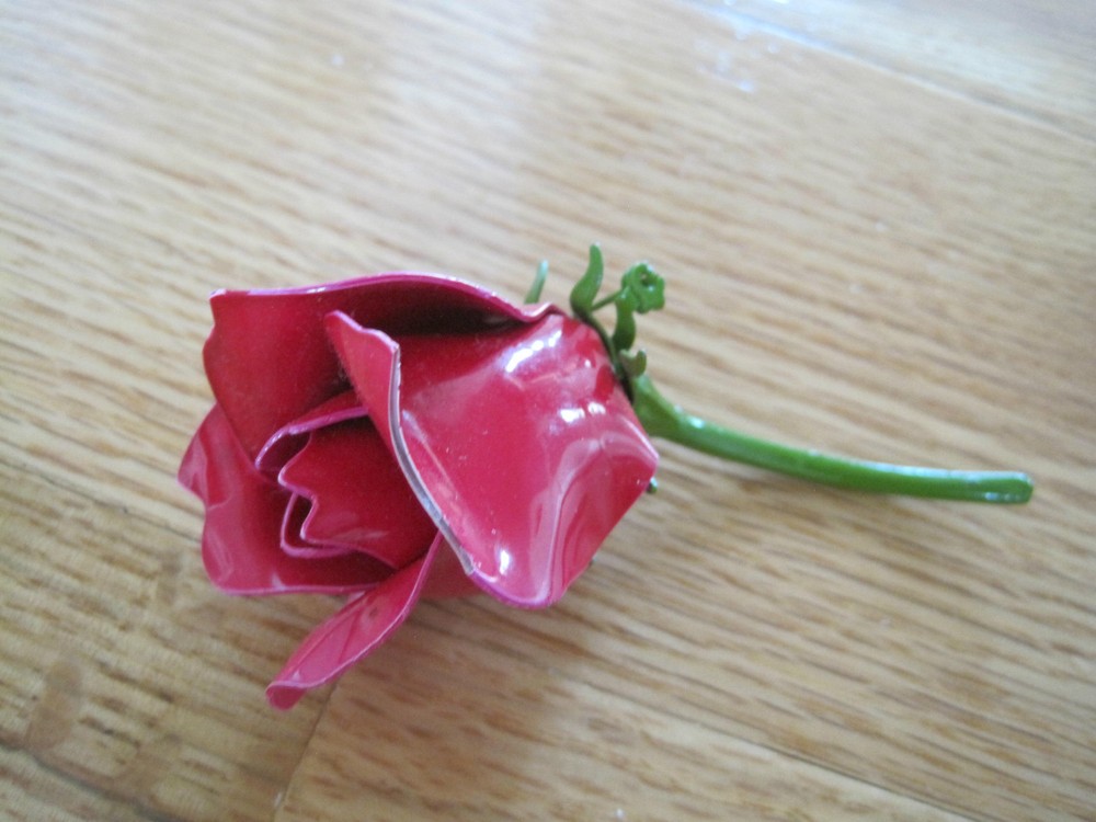 Rose Pin Pink Realistic Size
