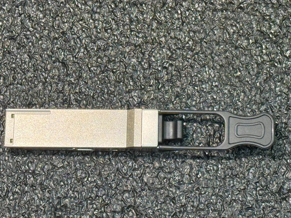 Equal QSFP-40G-SR4-EO 40G-Base QSFP+ Transceiver Module