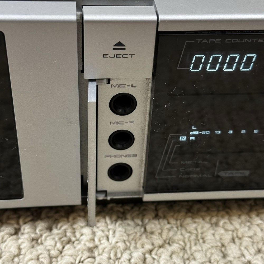 Akai HX-R44 Auto Reverse Stereo Cassette Deck