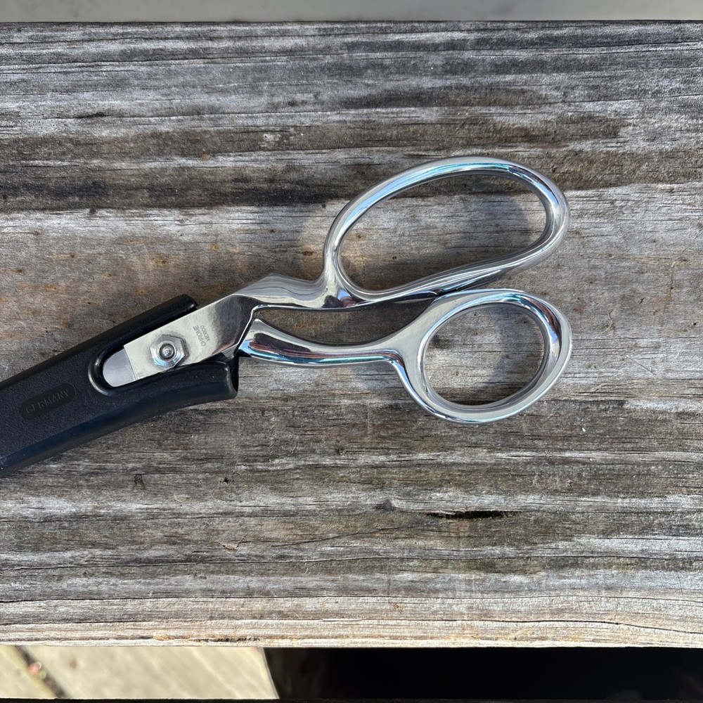 Gingher Dressmaker's Shears W Protective Sheath ~ Very Sharp