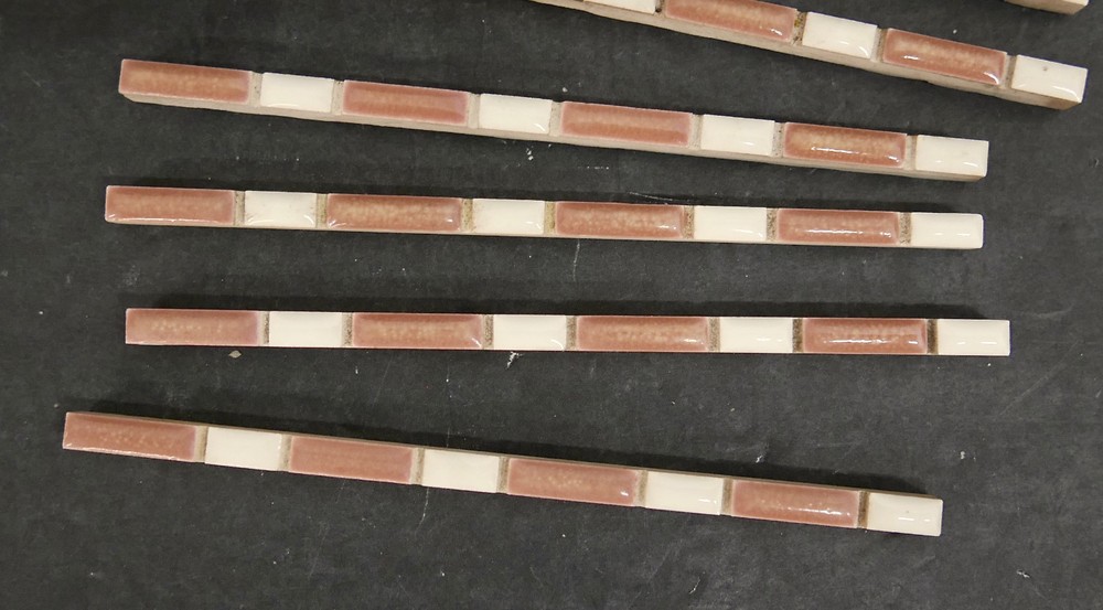 Striped Tile Liner-Tan and White