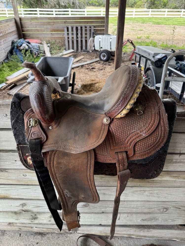 14” courts Barrel Saddle