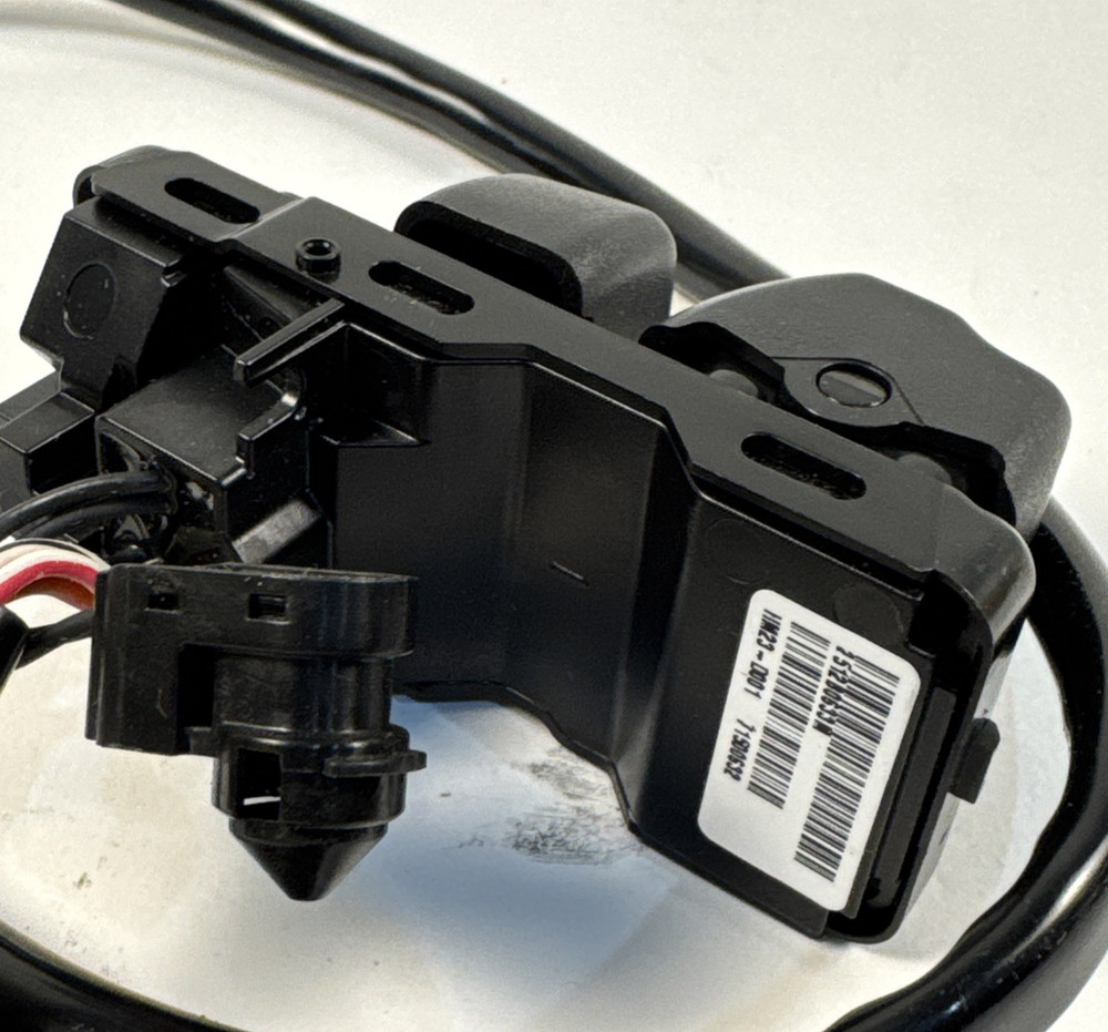 HARLEY DAVIDSON GENUINE LEFT HANDLEBAR SWITCH CONTROL ASSEMBLY 71500132