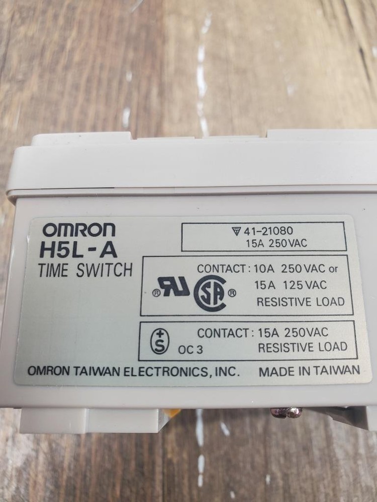 W64 ♻ Omron H5L-A Digital Time Switch ♻