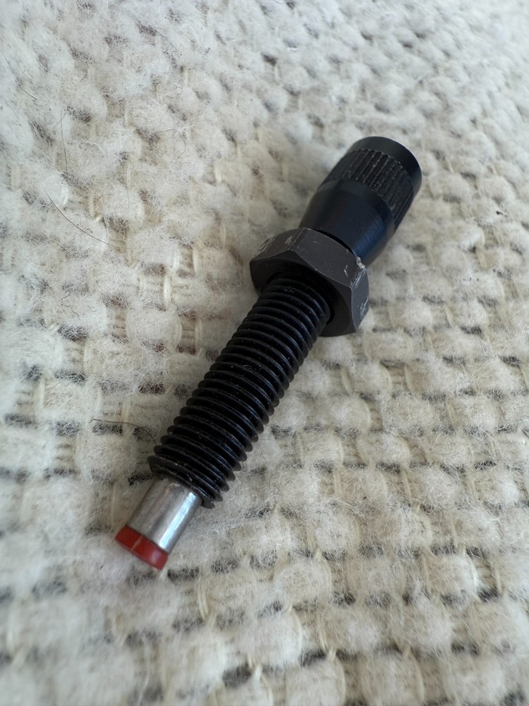 Compound Bow Pressure Plunger Rest