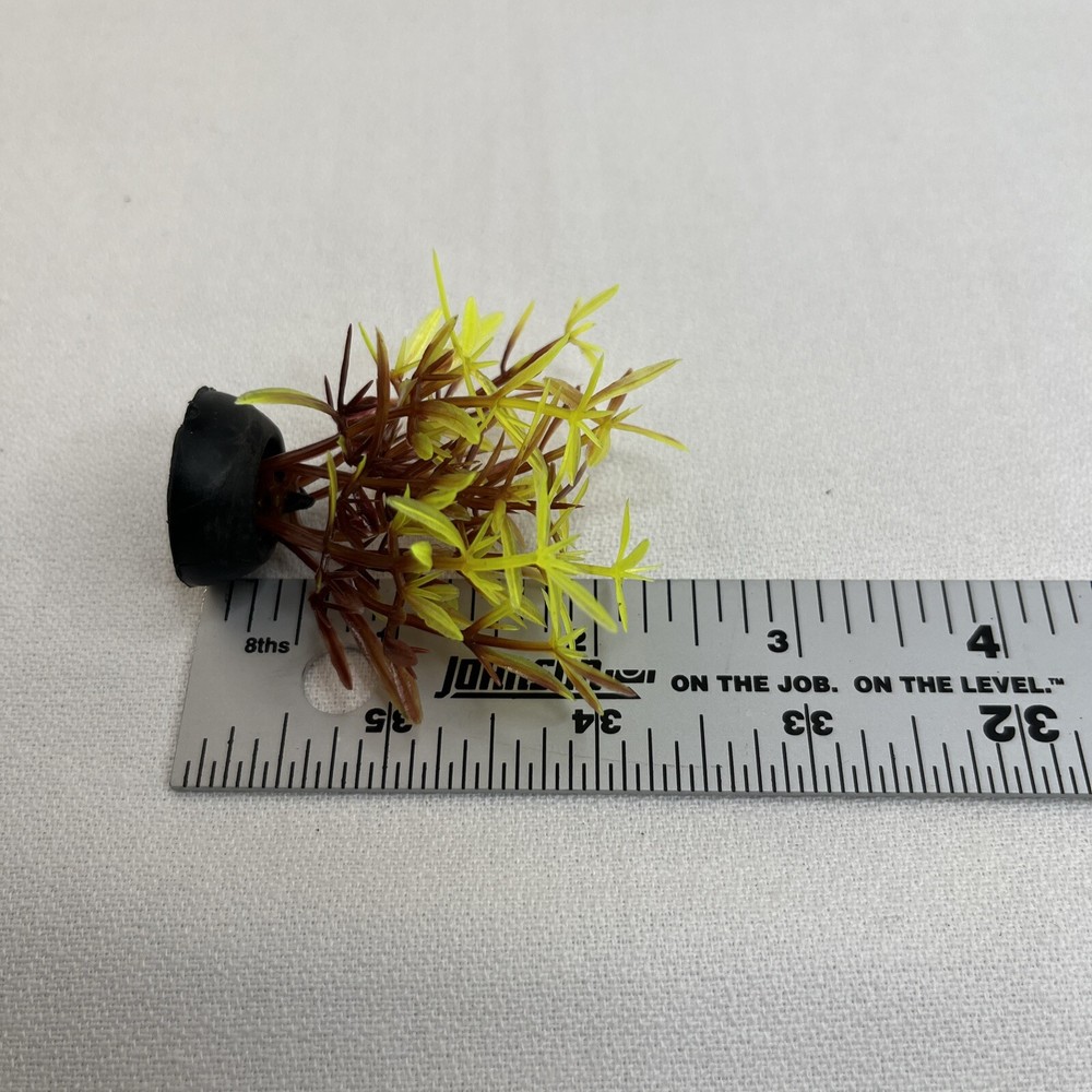 2 PC Xunyee Plastic Aquarium Plants
