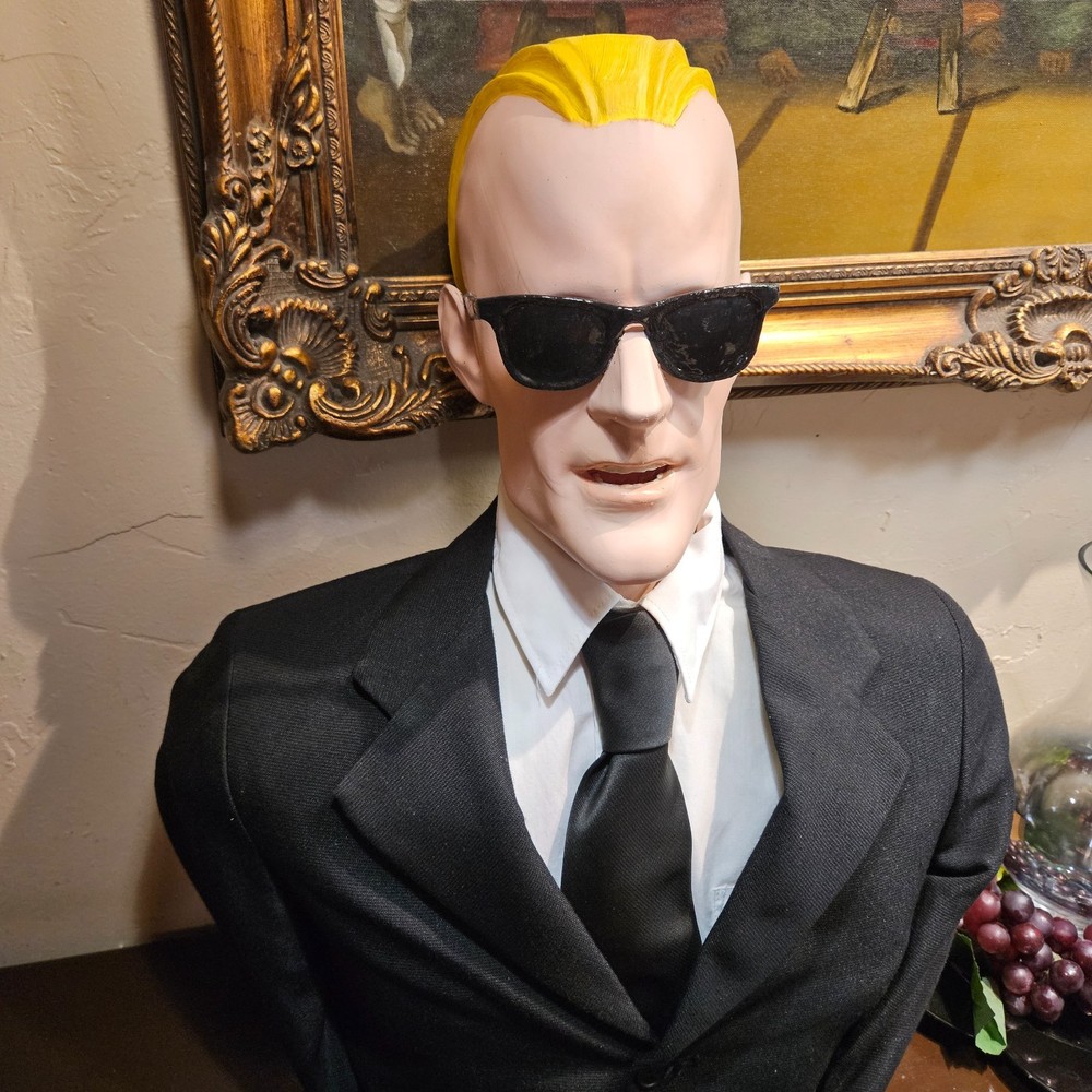 Max Headroom MTV life size torso bust